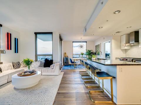 Austin Condo: 300 Bowie St