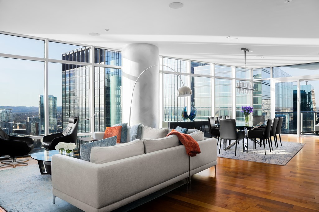 Austin Condo: 200 Congress