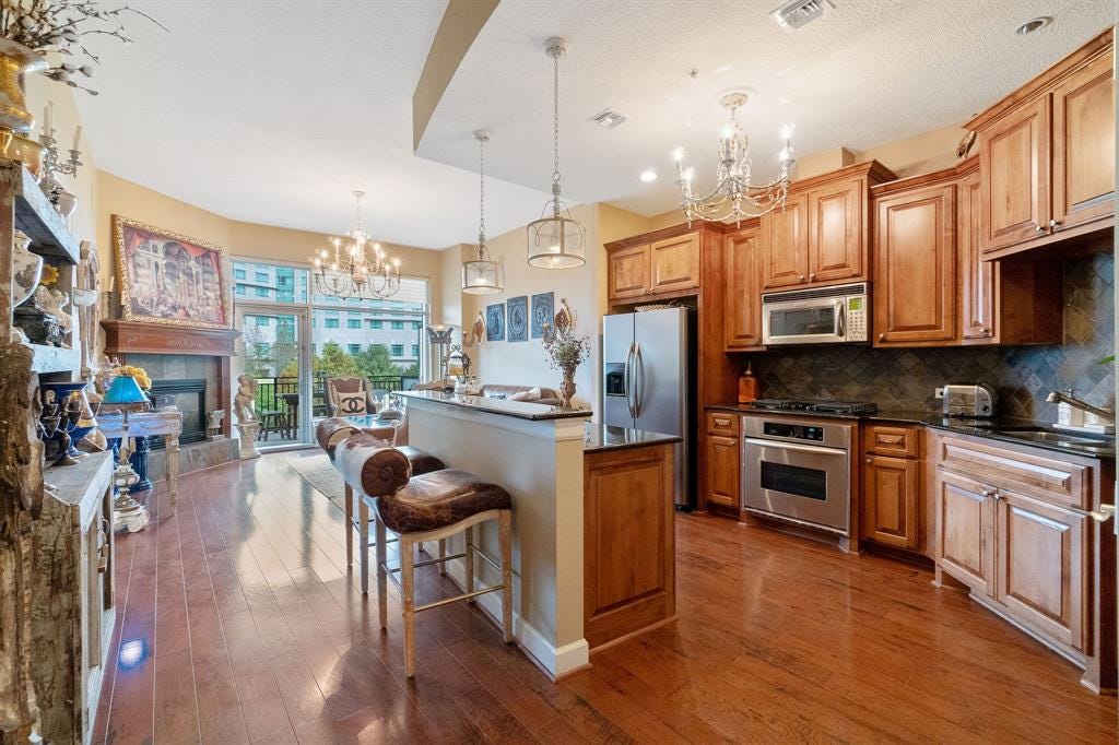 The Woodlands Condo: 3 Waterway Square