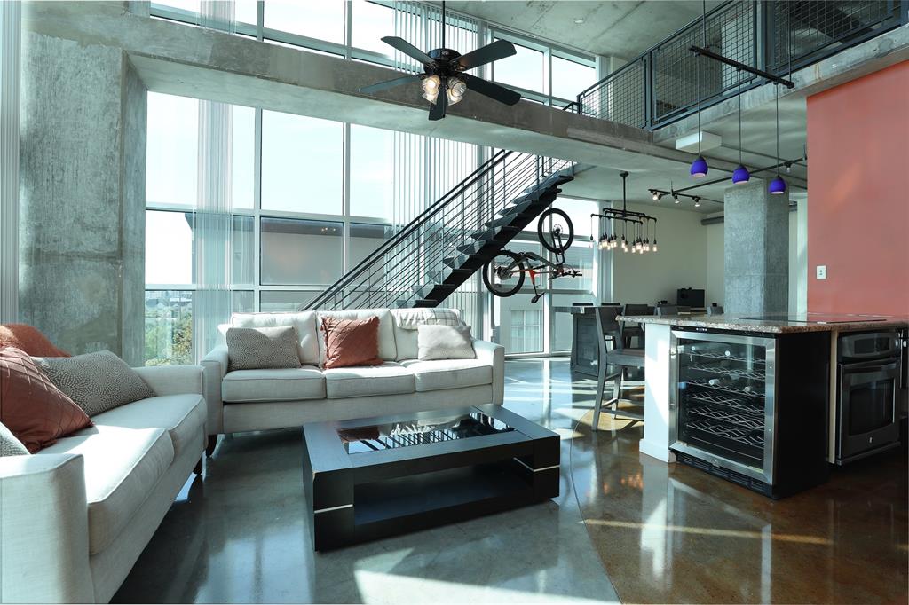 Houston Condo: 2000 Bagby