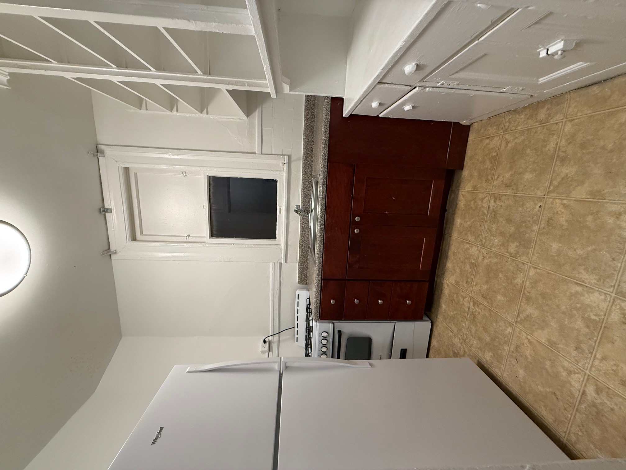 San Francisco Condo: 696 Bush St