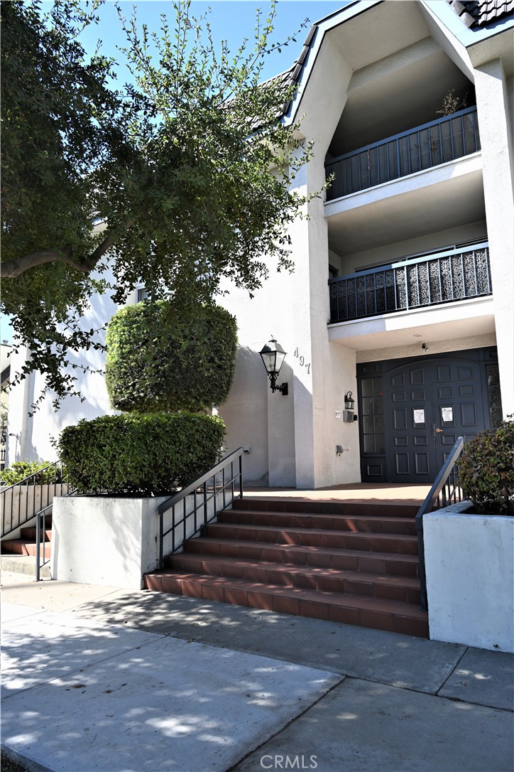 Pasadena Condo: 497 South El Molino Avenue