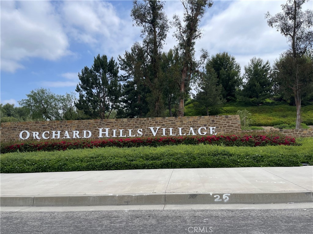 Irvine Condo: 910 Timberwood