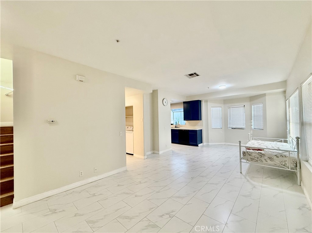 Monrovia Condo: 319 West Duarte Road