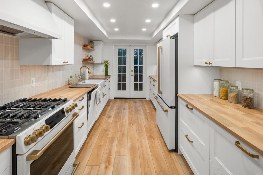 Oceanside Condo: 334 South Myers Street