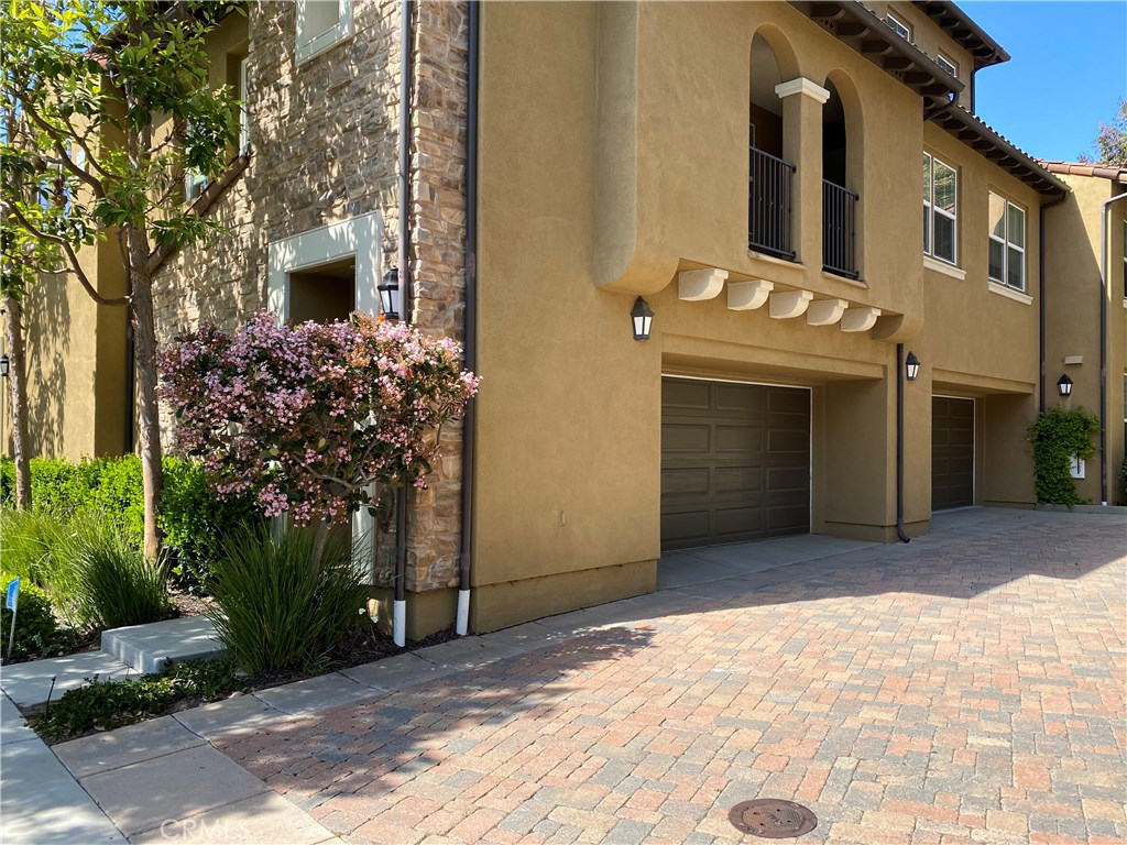 Irvine Condo: 37 Gingerwood