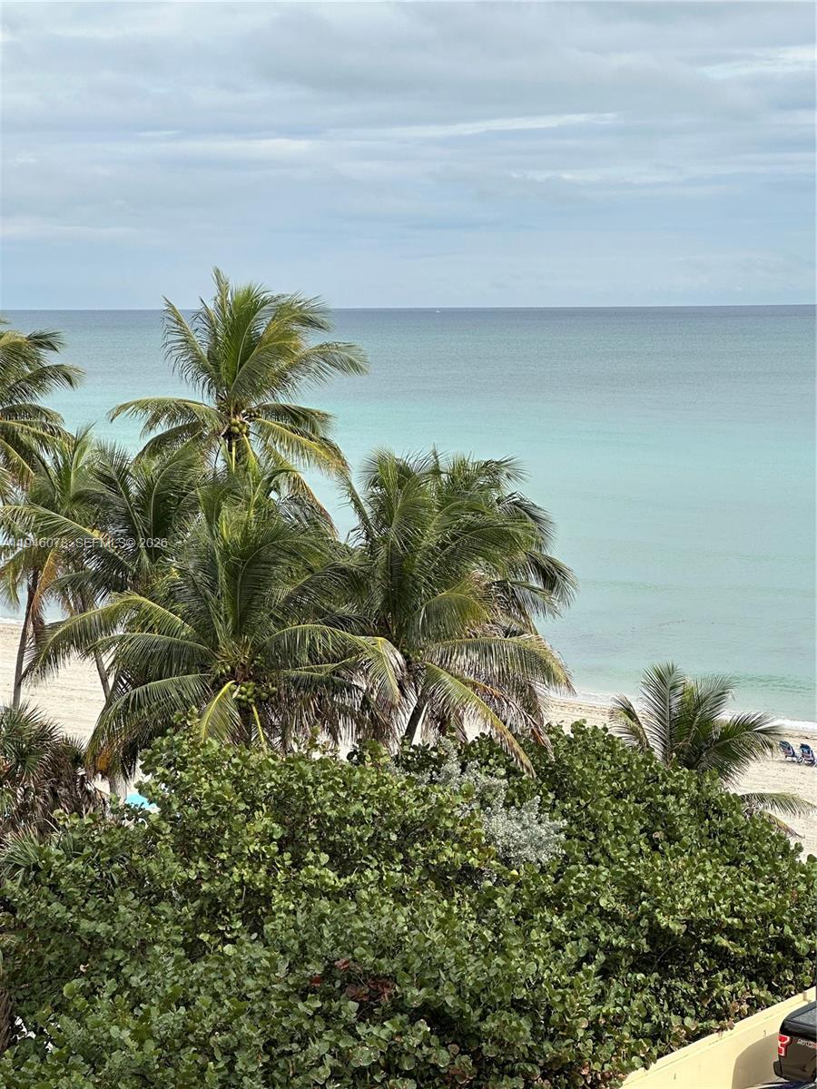 Hollywood Condo: South Central Beach