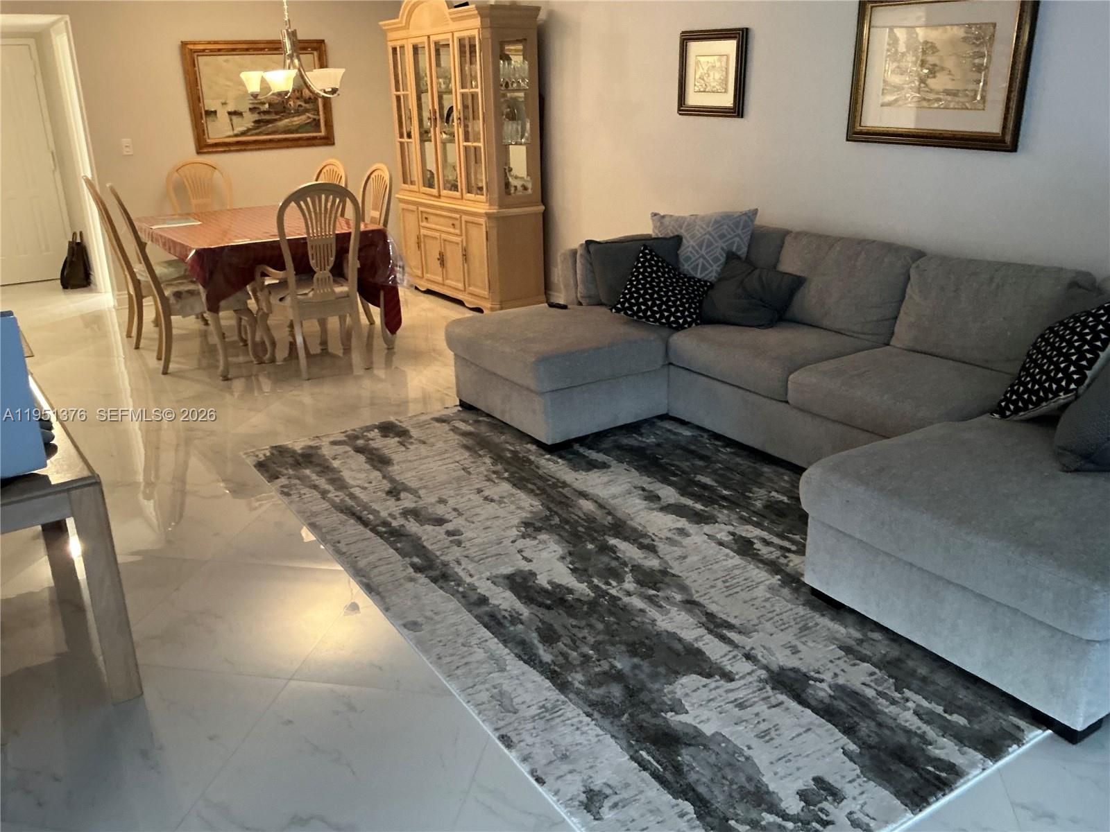 Hallandale Beach Condo: 400 Leslie Drive