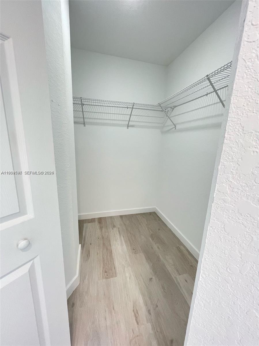 Hallandale Beach Condo: 116 Northwest 10th Street