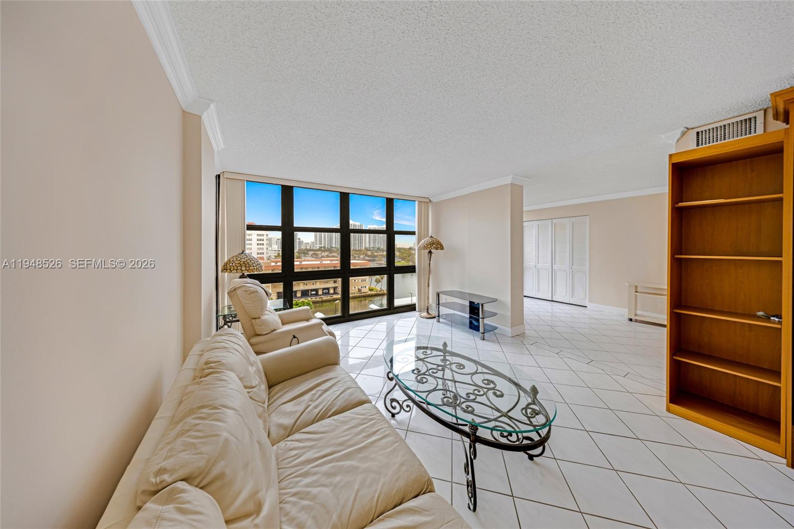 Hallandale Beach Condo: 2017 South Ocean Drive