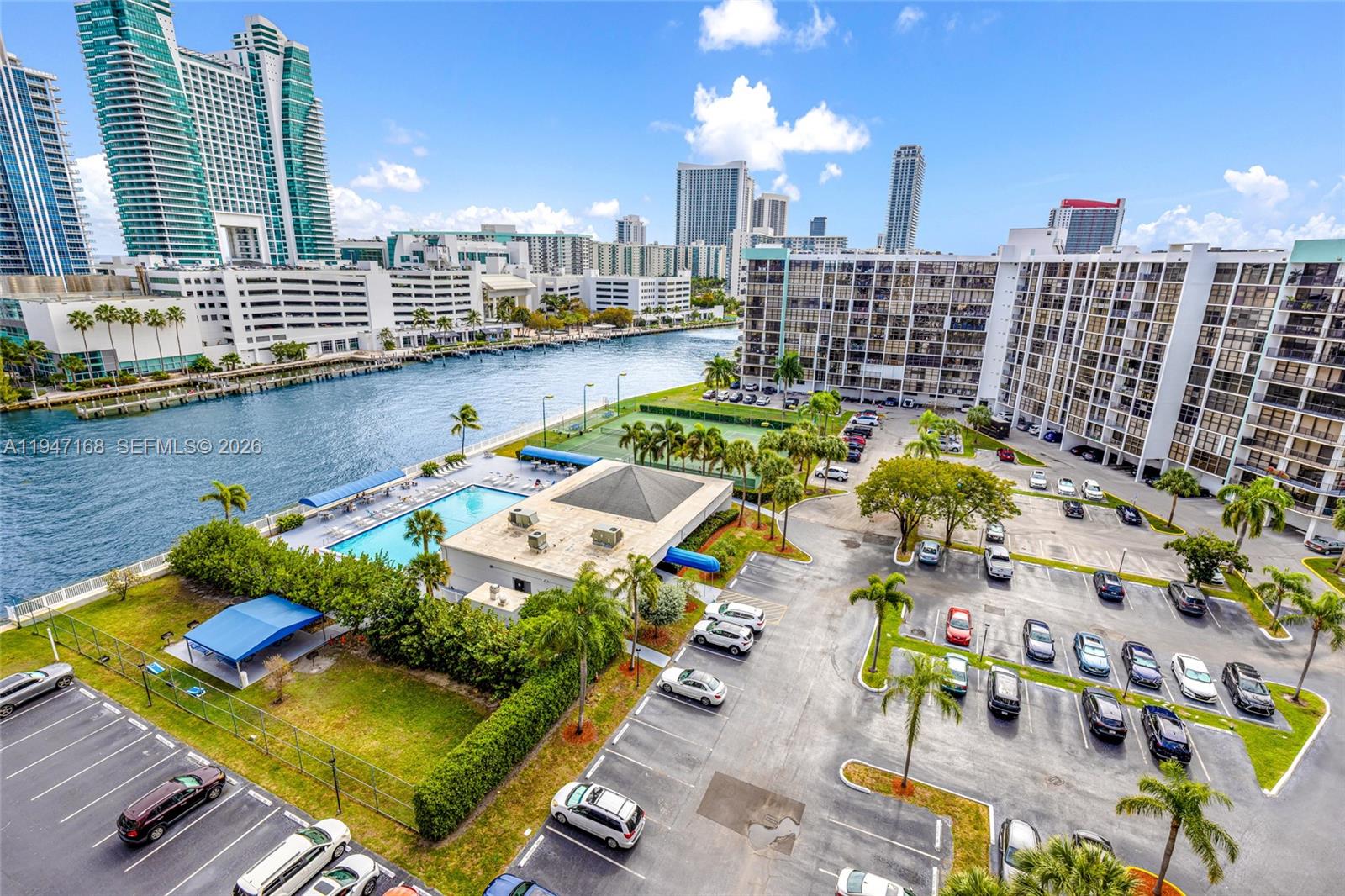 Hallandale Beach Condo: 600 Parkview Drive