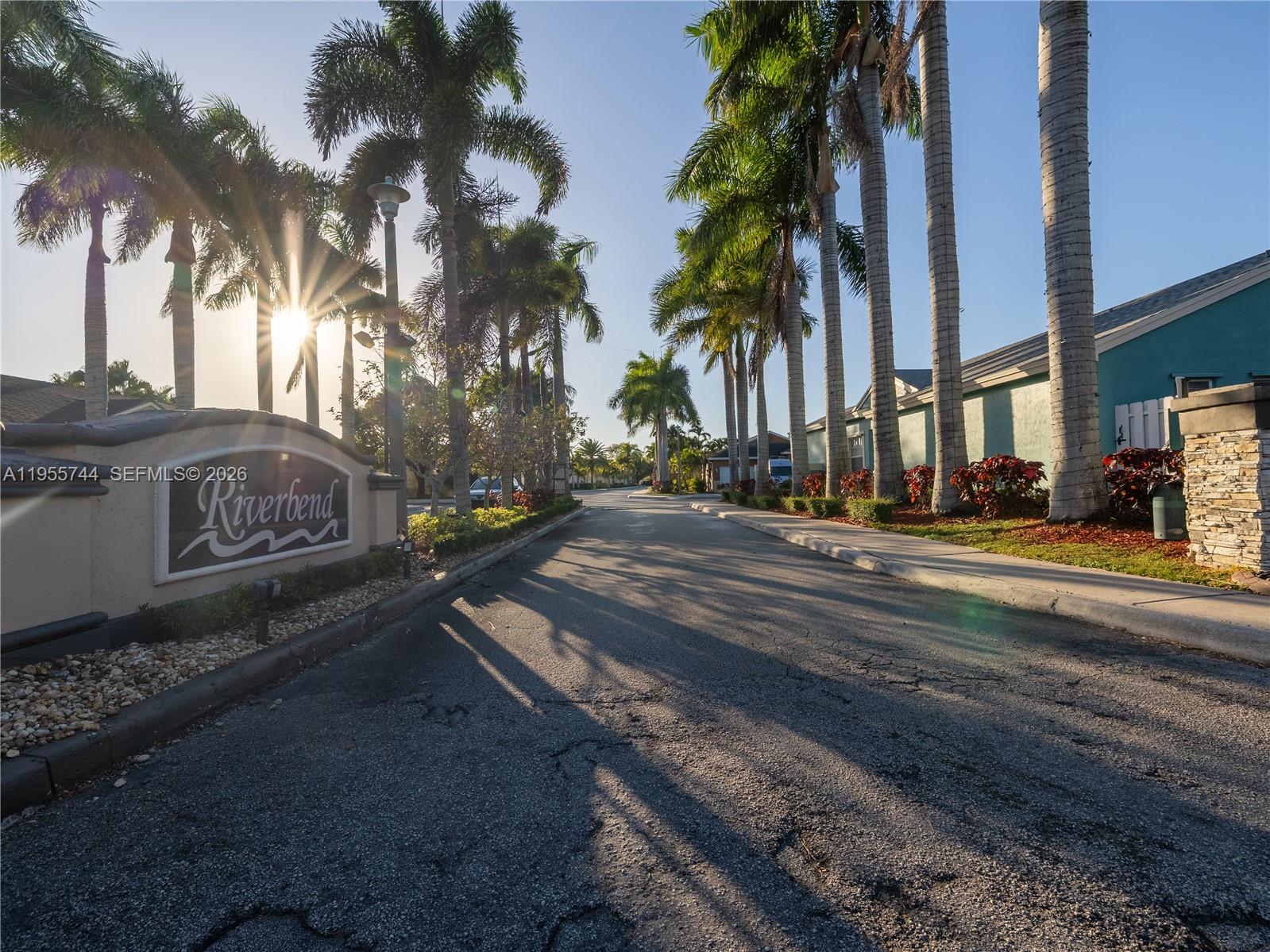 Sunrise Condo: 200 West Riverbend Drive