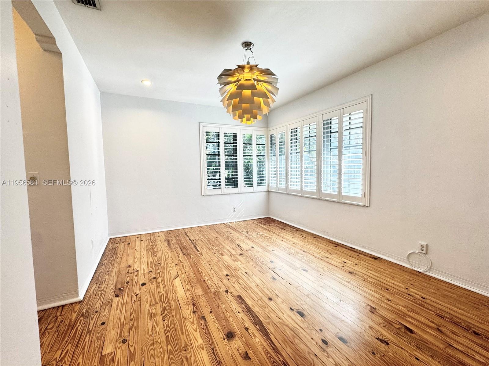 Miami Beach Condo: 1056 Jefferson Avenue