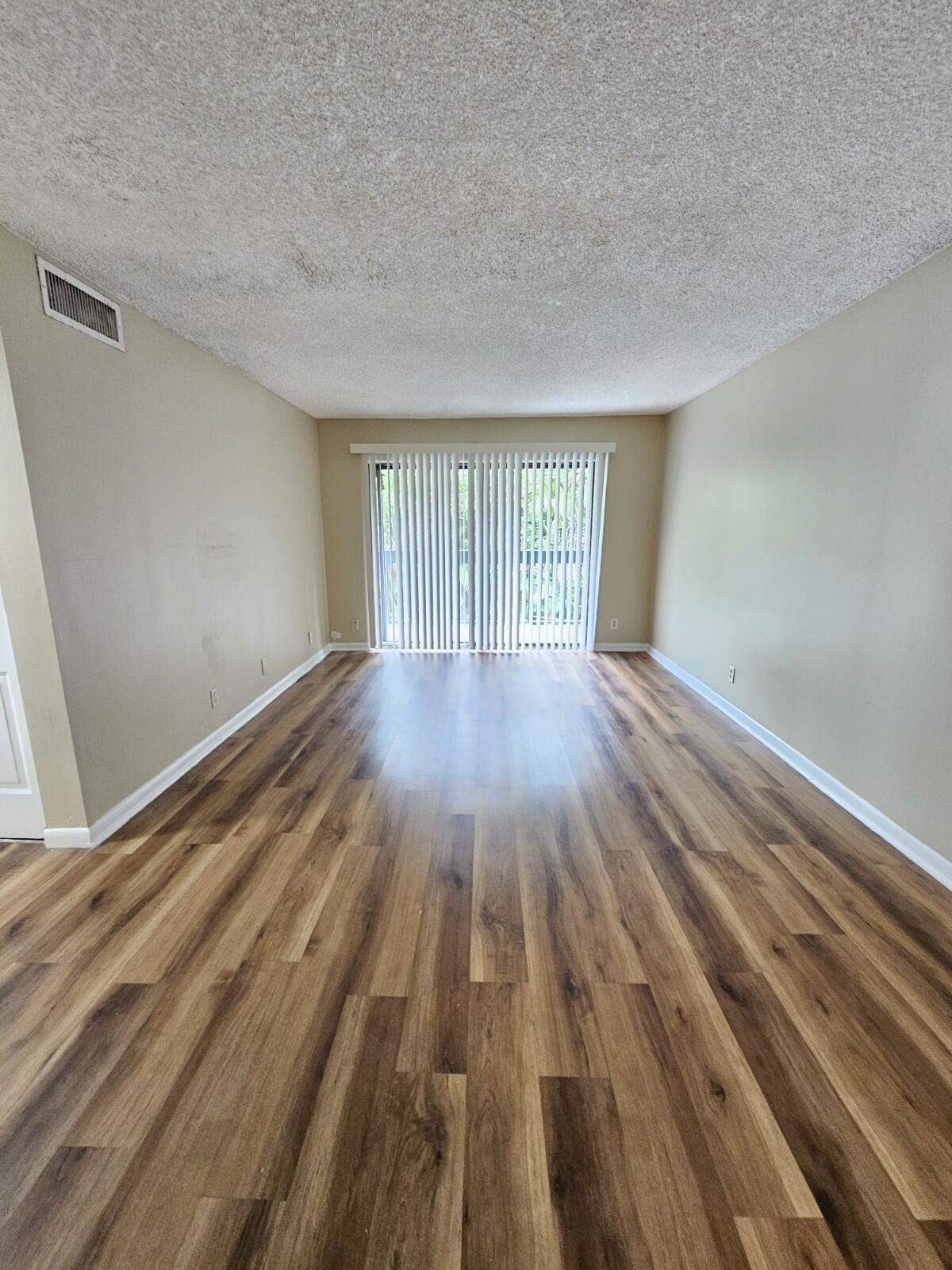 West Palm Beach Condo: 1900 North Congress Avenue