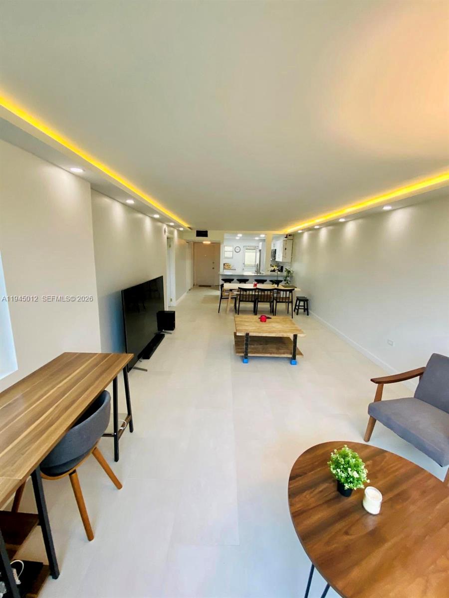 Miami Condo: 441 Northeast 195th Street