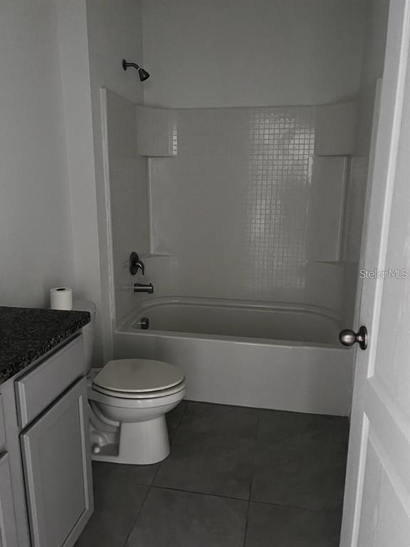 Davenport Condo: 521 Nicken Grove