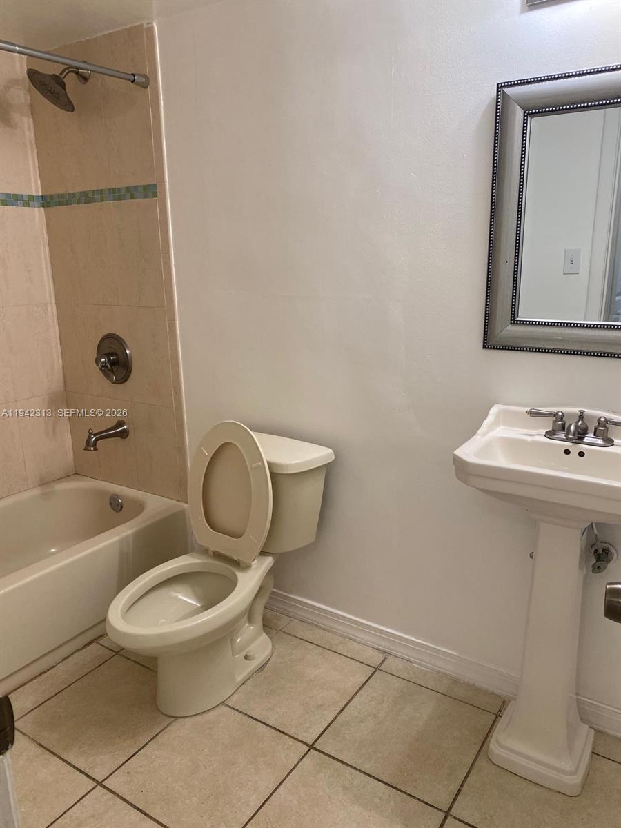 North Miami Condo: 12035 Northeast 2nd Avenue