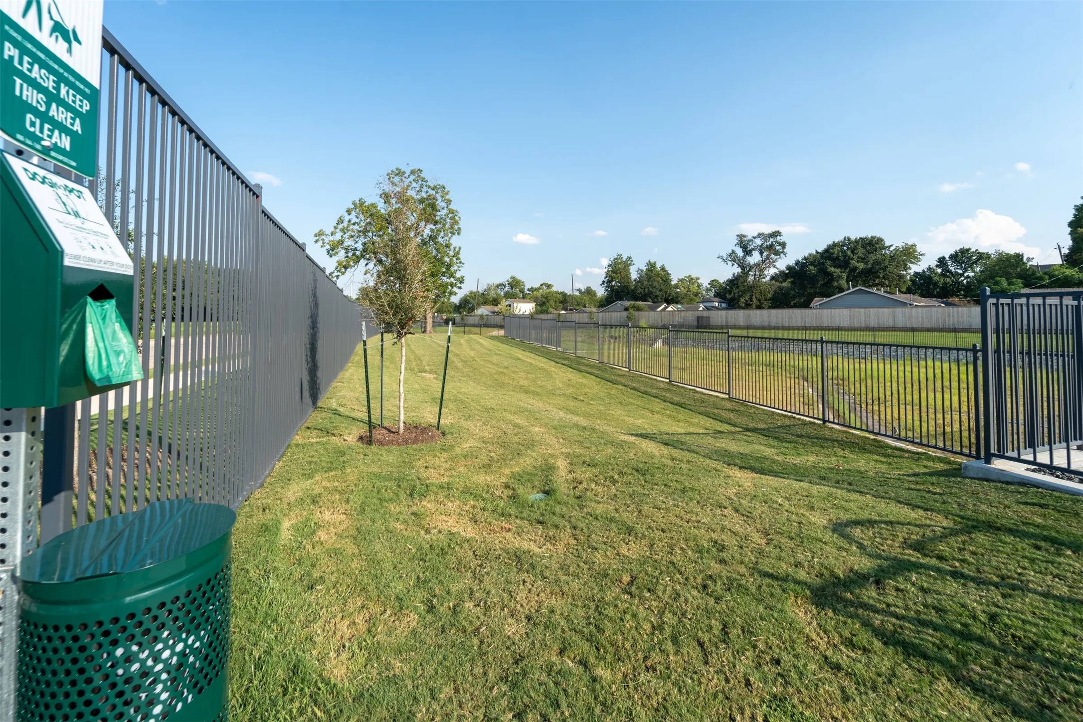 Houston Condo: 1690 North Loop