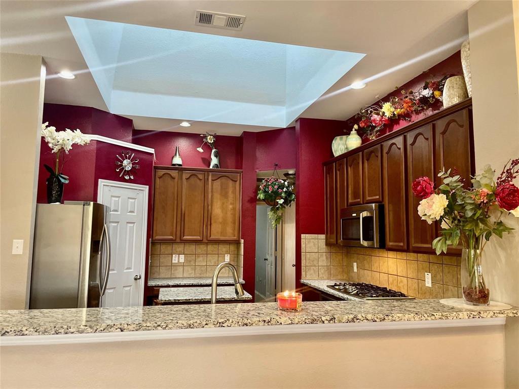 Wylie Condo: 3210 West Glenwood Drive