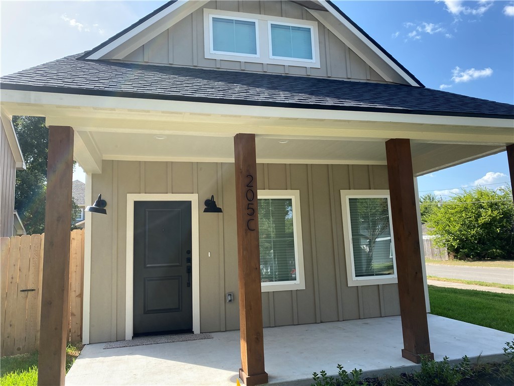 College Station Condo: 205 Sterling Street