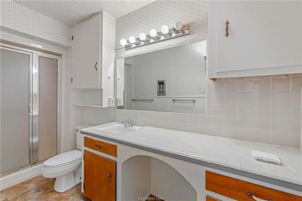 College Station Condo: 902 Holik Drive