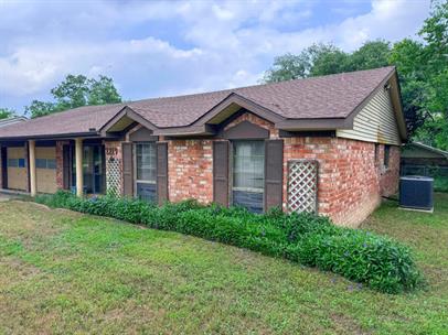 College Station Condo: 1219 Neal Pickett Drive