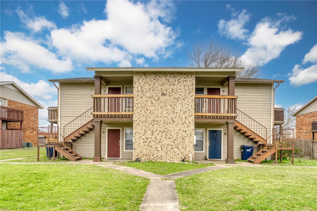 College Station Condo: 713 Wellesley Court