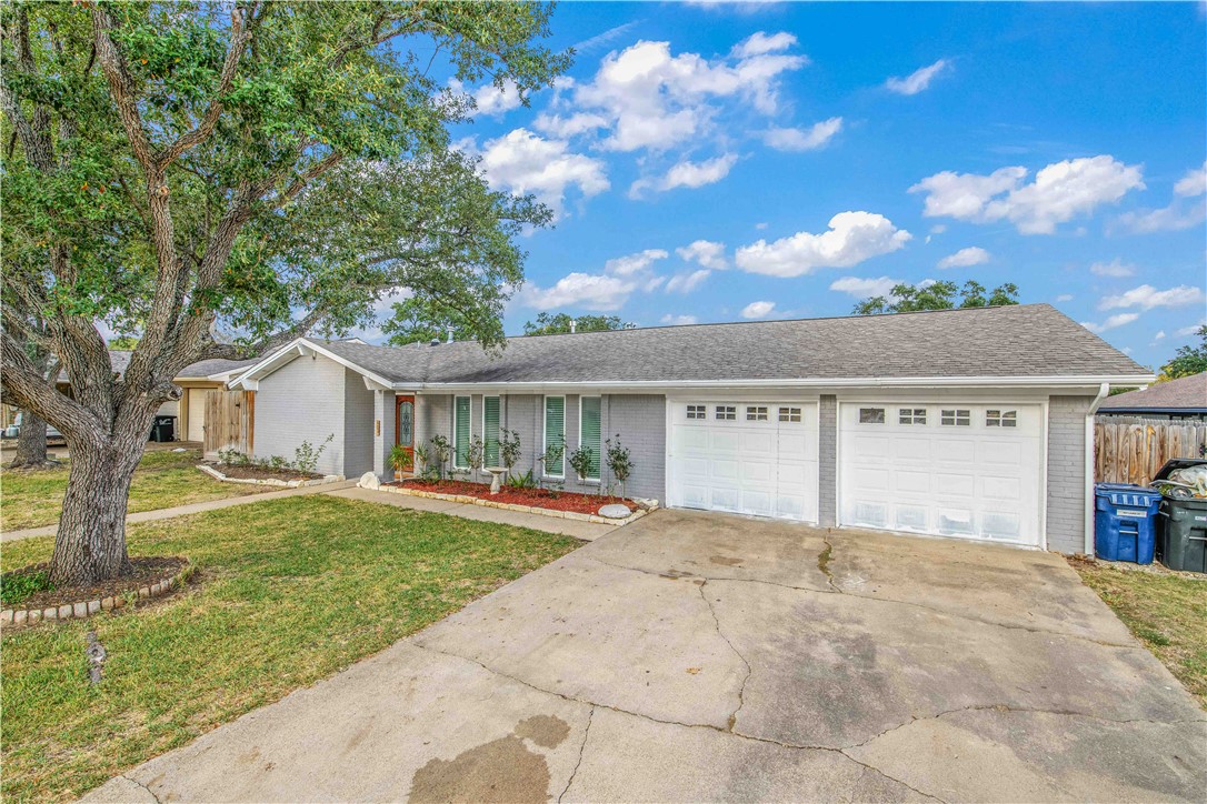 College Station Condo: 1817 Laura Lane