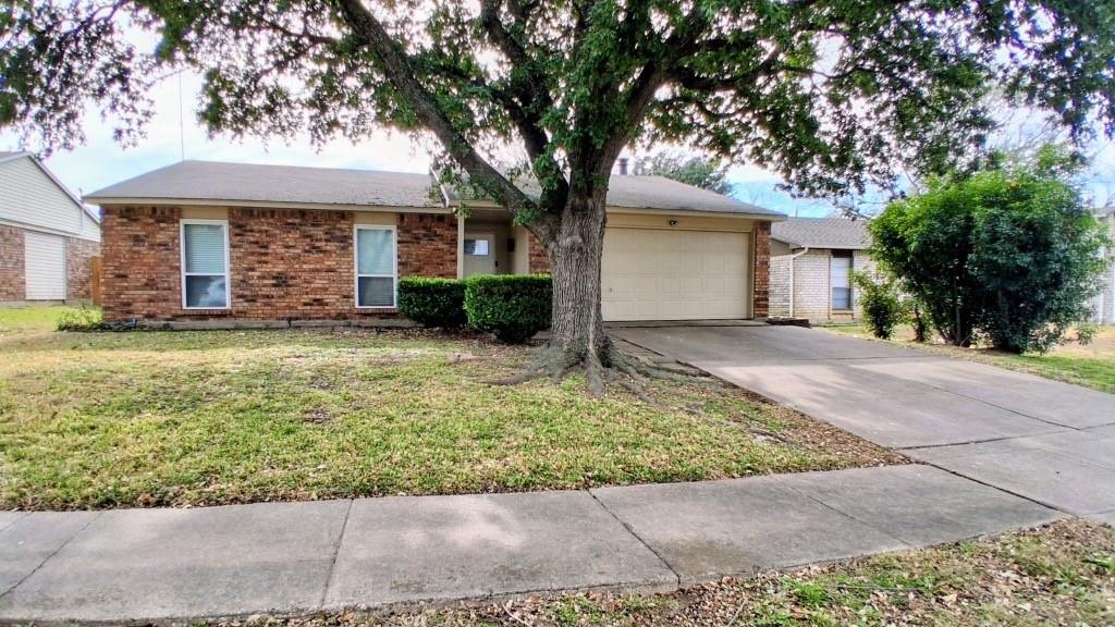 North Richland Hills Condo: 7440 Tunbridge Drive
