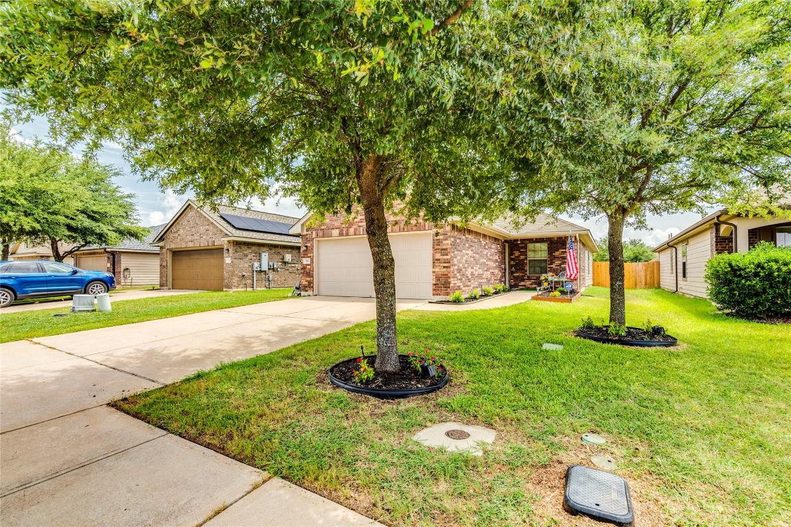 Leander Condo: 185 Housefinch Loop