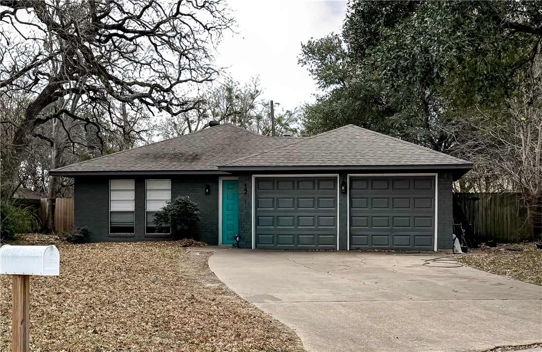 College Station Condo: 1224 Dexter Drive South