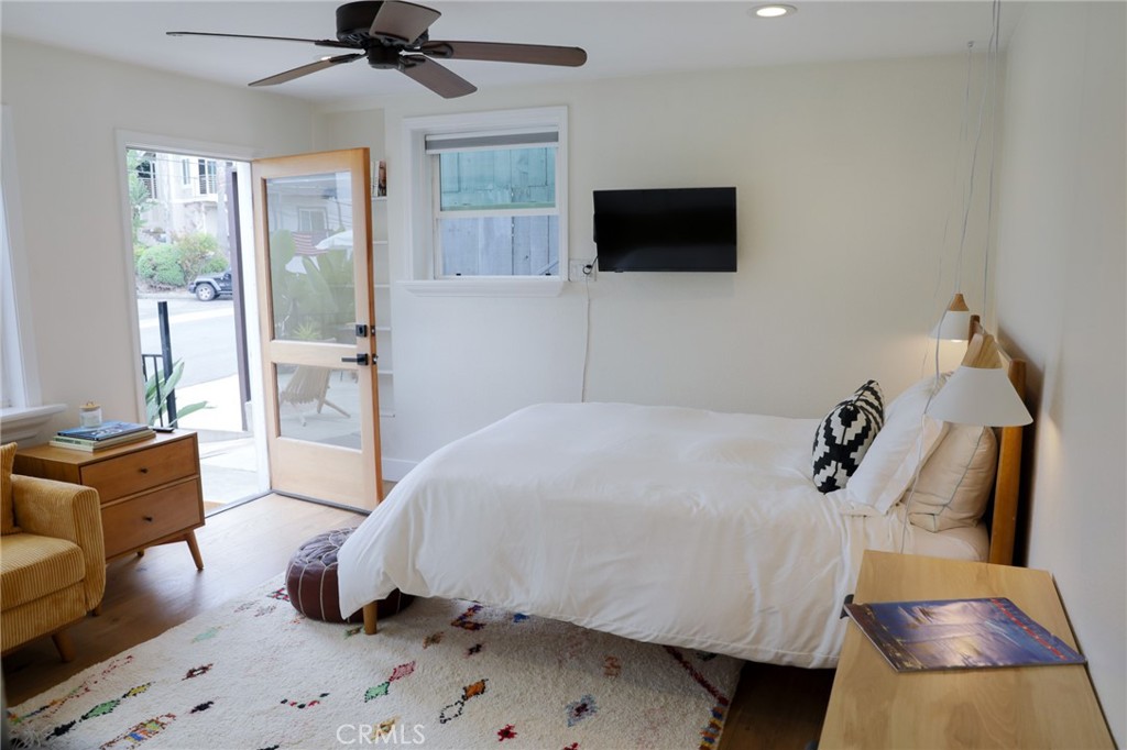 San Clemente Condo: 160 Avenida Florencia