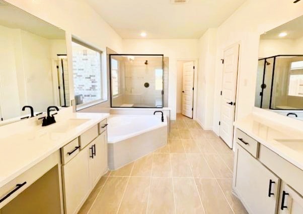 Georgetown Condo: 608 Breeze Hollow Lane