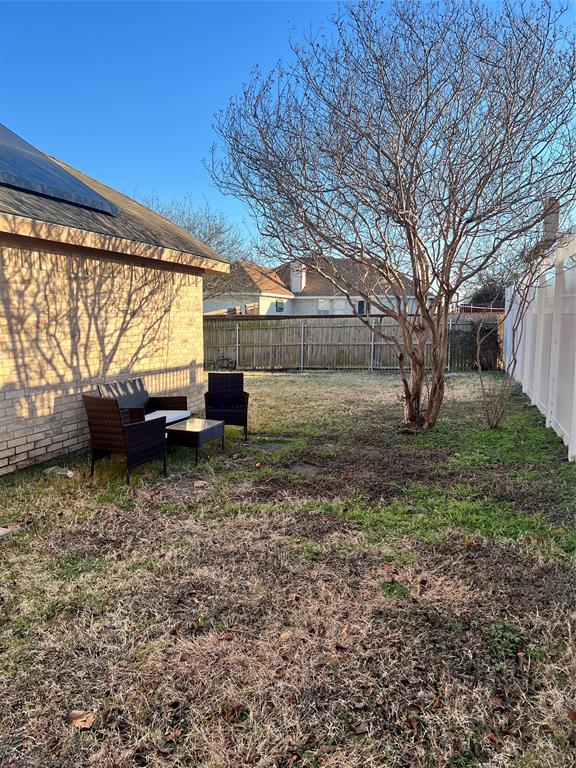 Cedar Hill Condo: 1158 Beechwood Lane