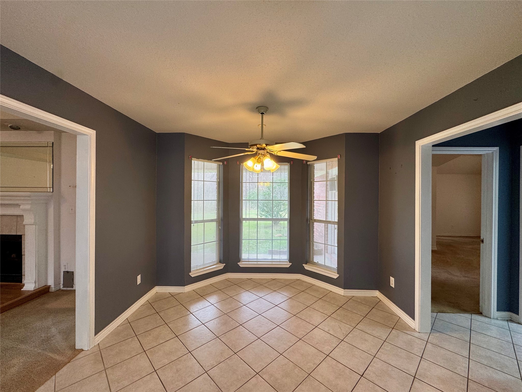 Orange Condo: 303 Waterwood Drive