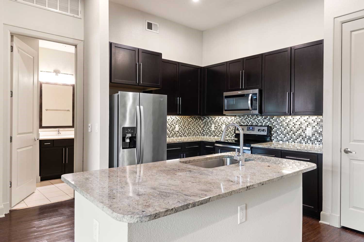 Houston Condo: 1755 Cres Plaza Drive