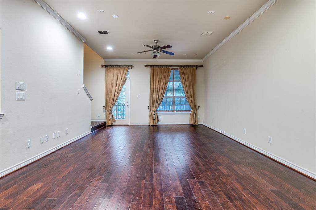 Addison Condo: 15738 Quorum Drive