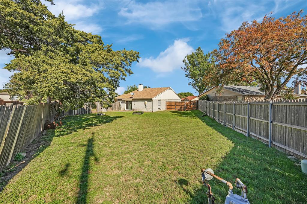 Richardson Condo: 1011 Elk Grove Drive