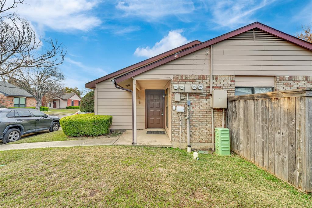 Richardson Condo: 2111 East Belt Line Road