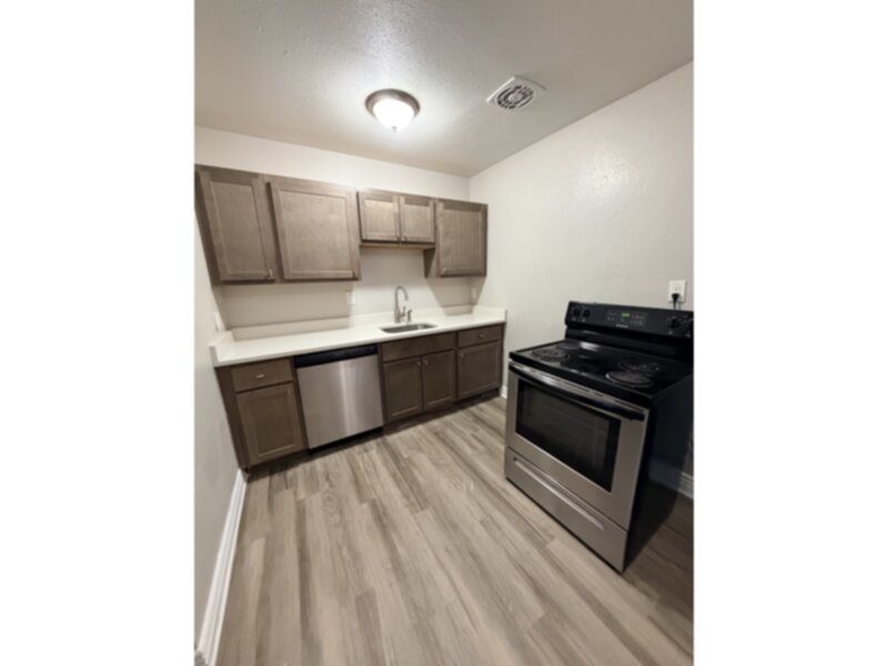 Littleton Condo: 298 W Powers Ave