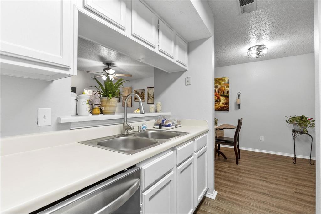 Fort Worth Condo: 3201 Donnelly Circle