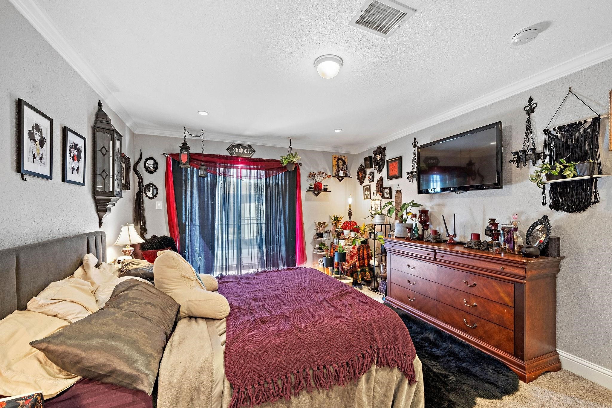 Houston Condo: 1818 Augusta Drive