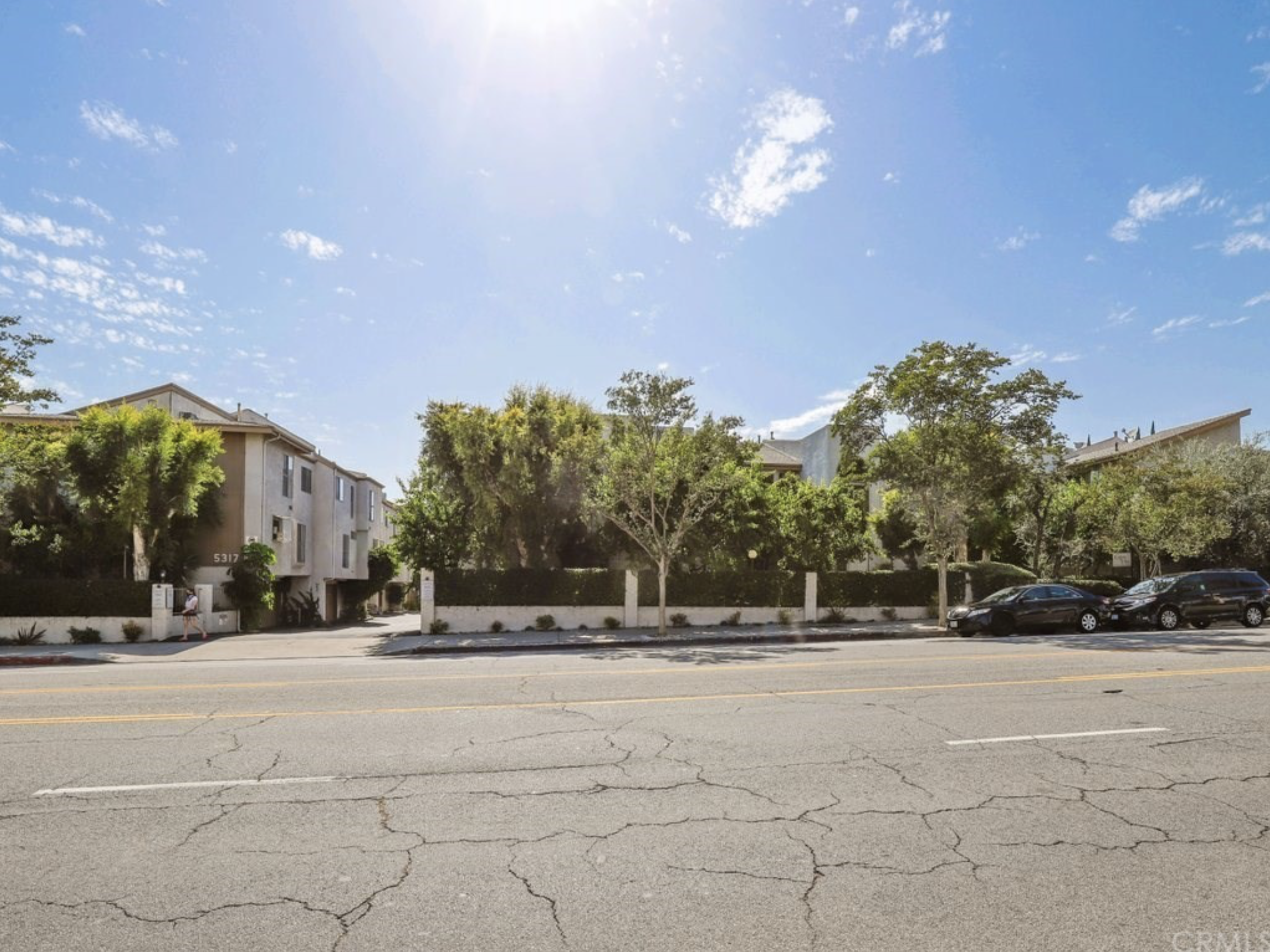 Sherman Oaks Condo: 5323 Coldwater Canyon Ave.