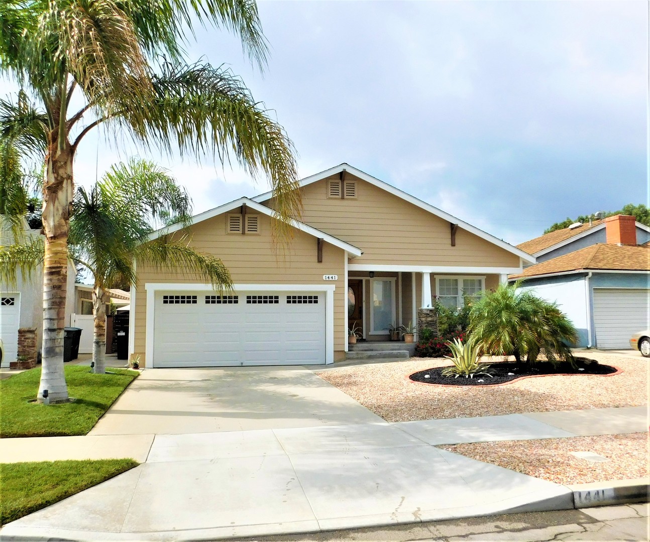 Burbank House: 1441 N. Naomi St