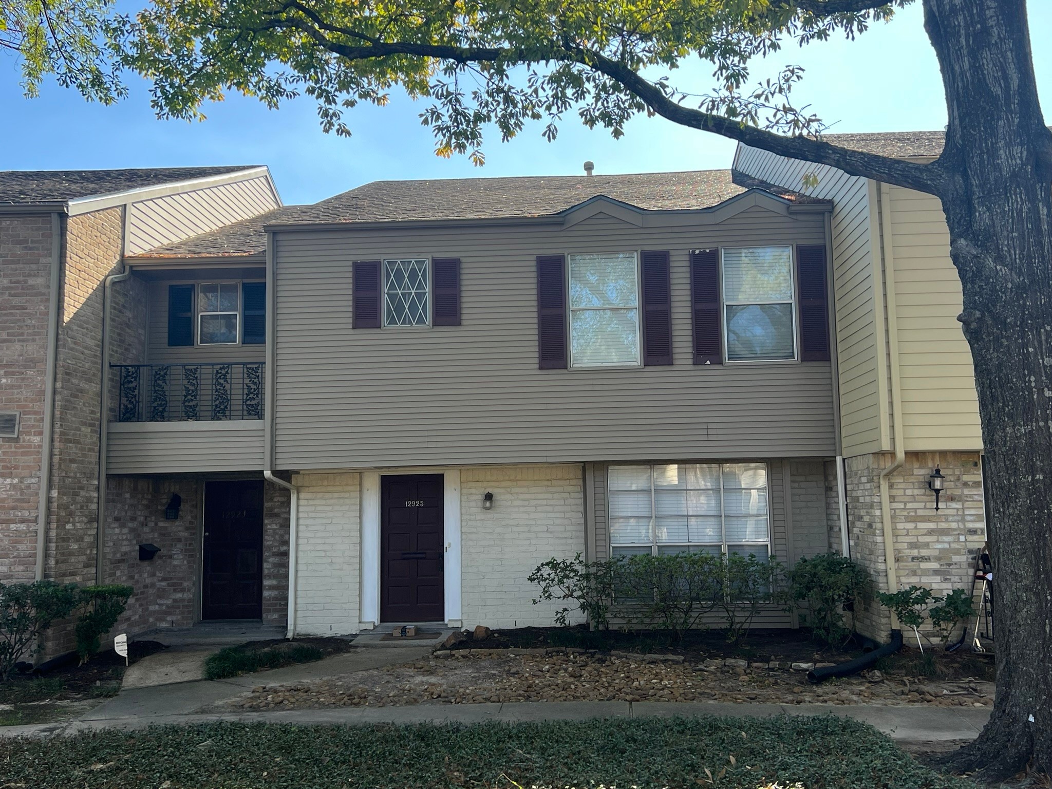 Houston Condo: 12925 Trail Hollow Drive