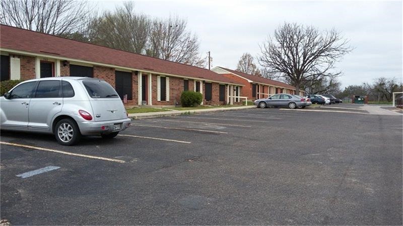 Lampasas Condo: 1311 Plum Street