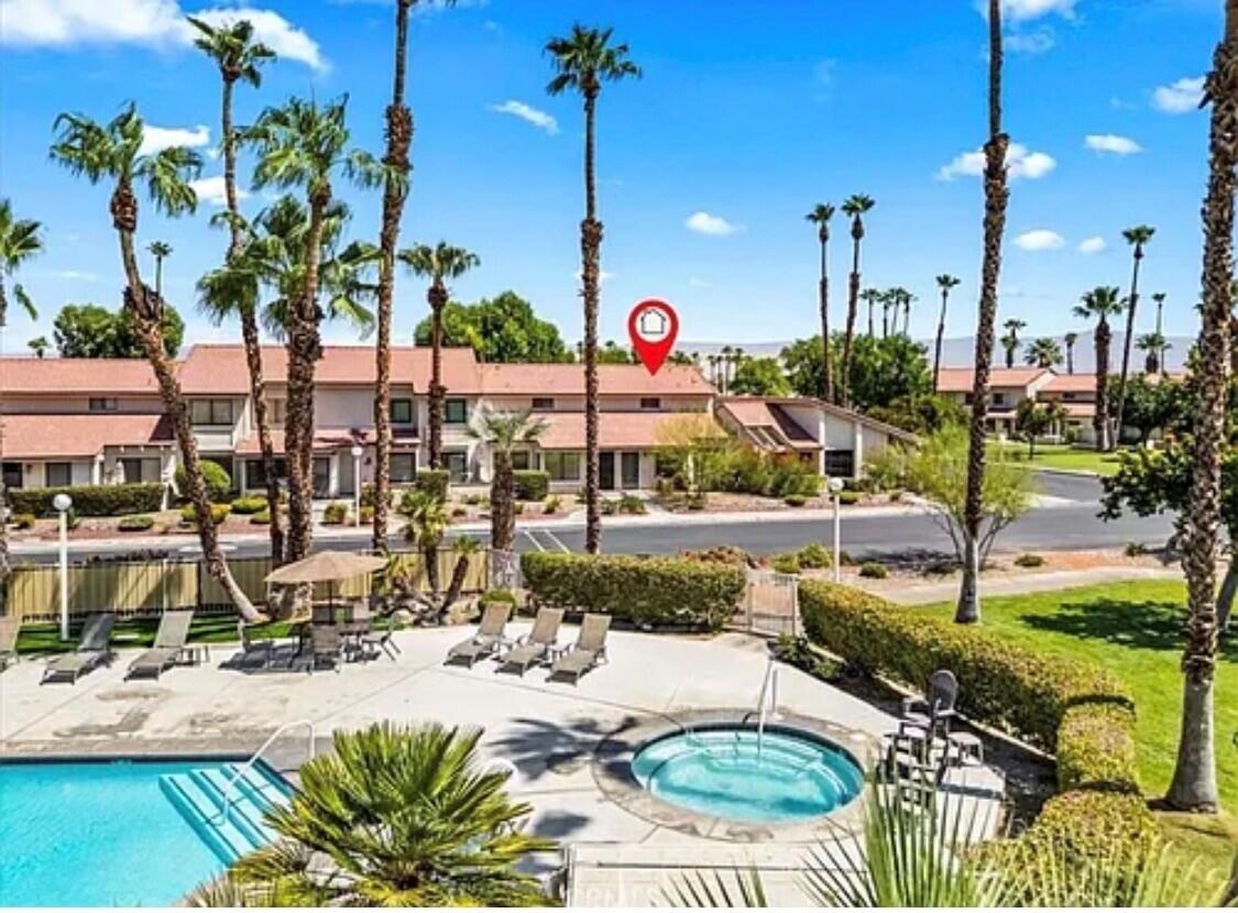 Palm Springs Condo: 6054 Montecito Drive
