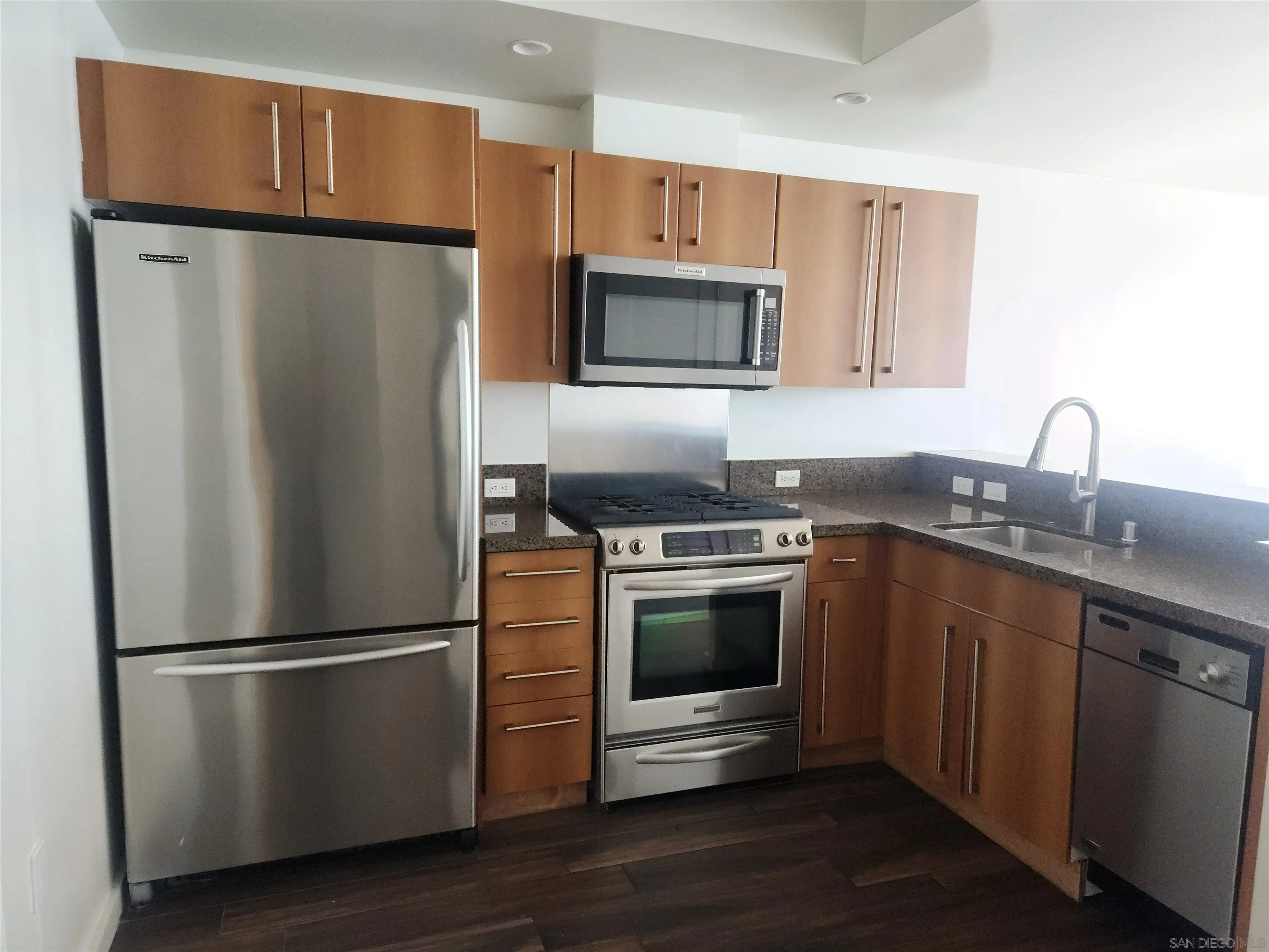 San Diego Condo: 321 Tenth Avenue