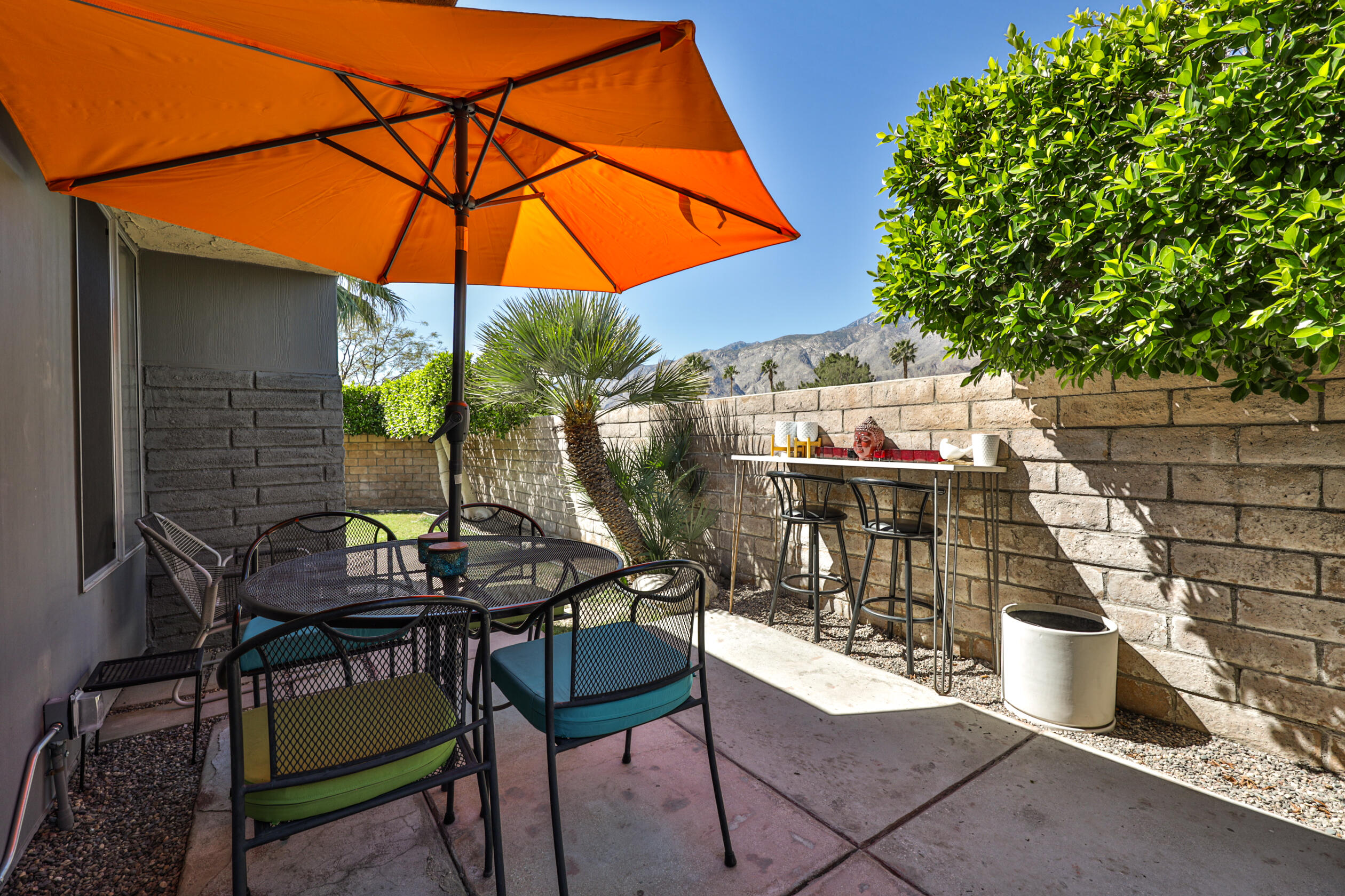 Palm Springs Condo: 1181 Sunflower Lane