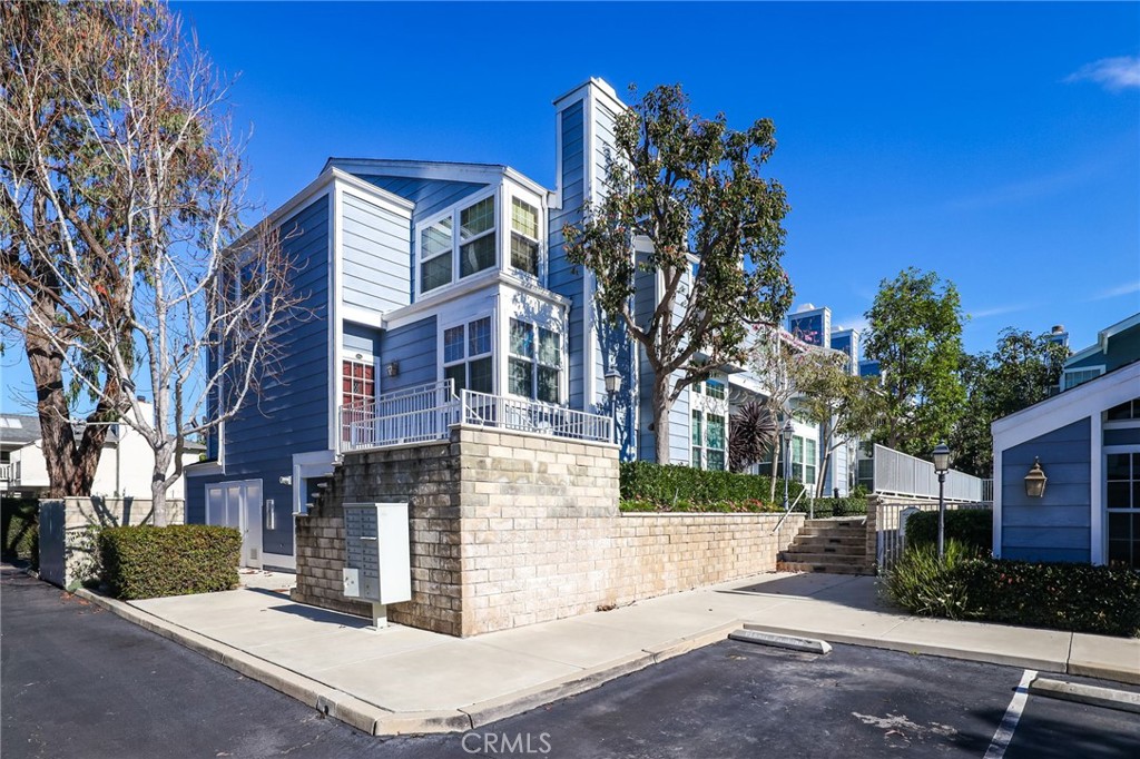 Newport Beach Condo: 884 Halyard